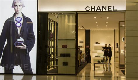 chanel sales associate jobs.